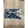 Collier foulard bleu marine et blanc