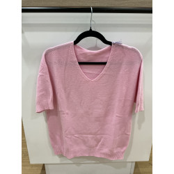 Pull rose col V manches courtes