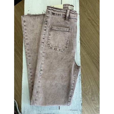 Jeans flared 7/8 poches plaquées rose délavé