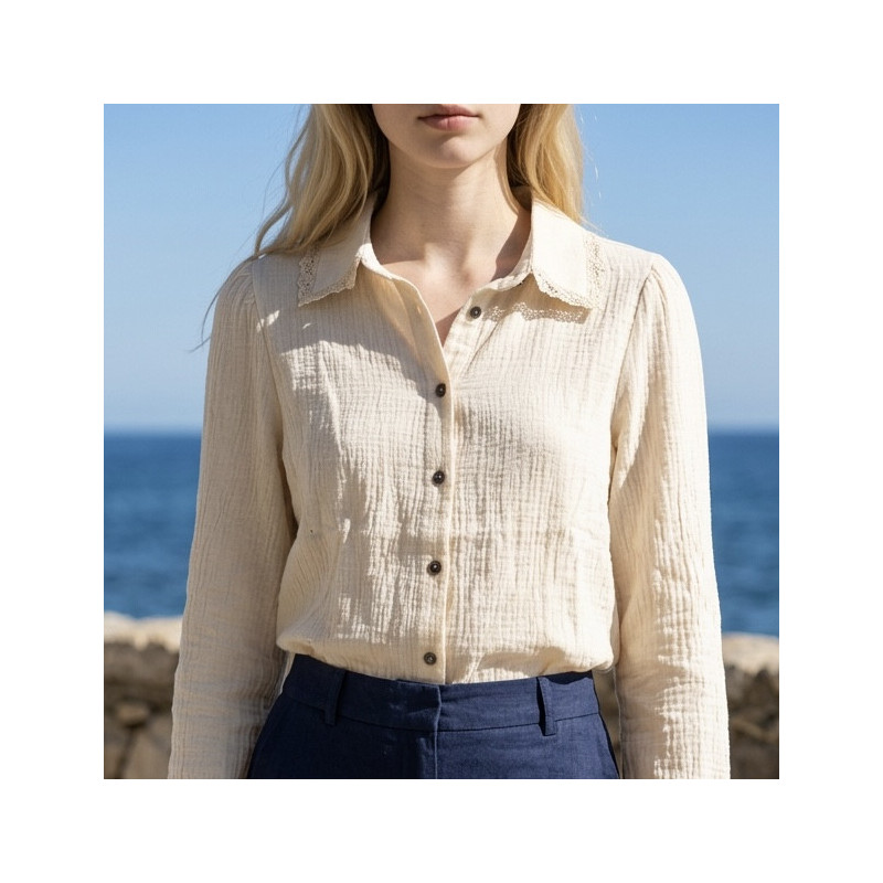 Chemise Lexine beige avec col broderie
