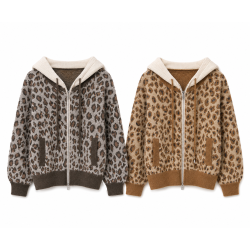 Gilet léopard à capuche