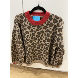 Pull léopard col rouge