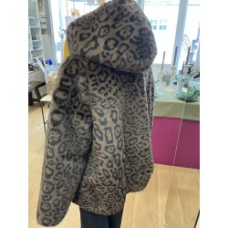 Veste à capuche fourrure léopard
