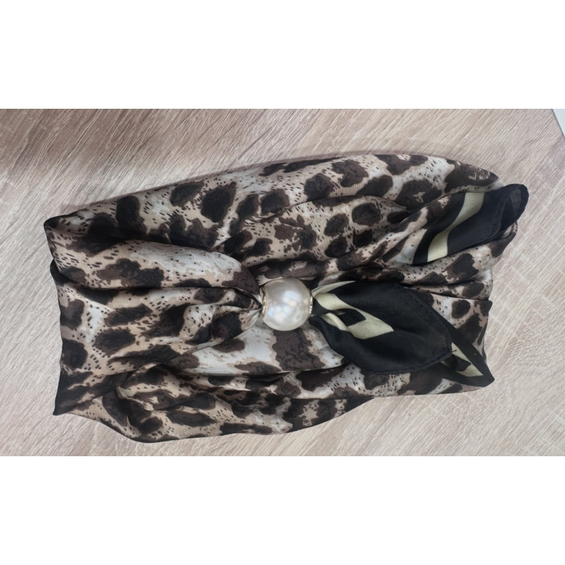 Collier foulard leopard