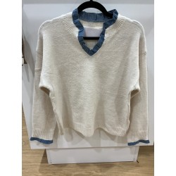Pull écru et jeans