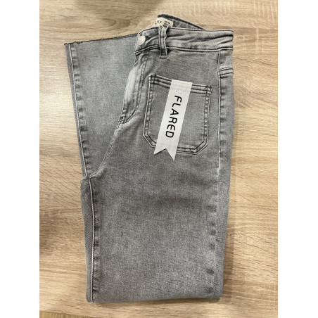 Jeans flared 7/8 poches plaquées gris clair