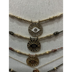 Collier porte bonheur