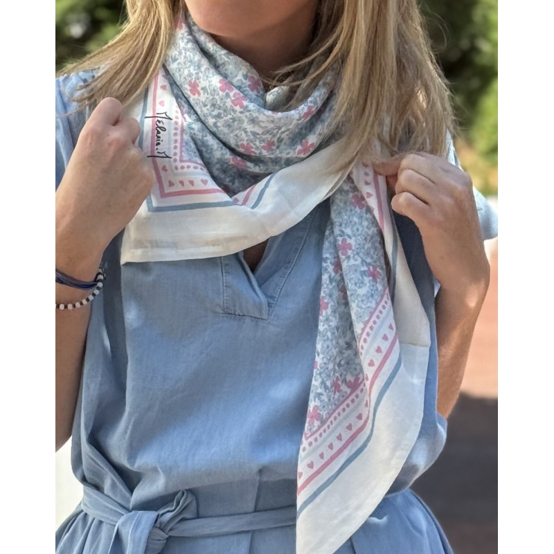 Foulard Liberty ciel et rose