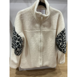 Veste moumoute beige et leopard noir
