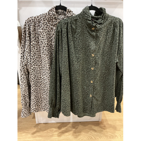 Chemise léopard col victorien velours