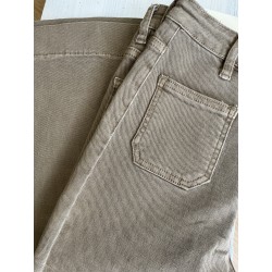 Jeans long large poches plaquées tabac