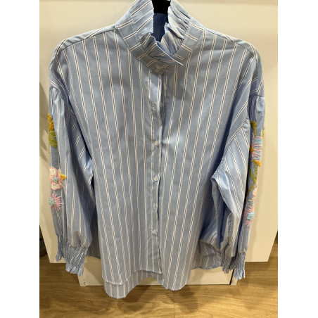 Chemise col victorien rayée bleu broderie aux manches