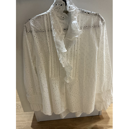 Chemise blanche broderie anglaise