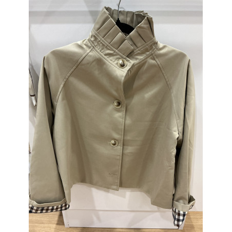 Veste beige col victorien