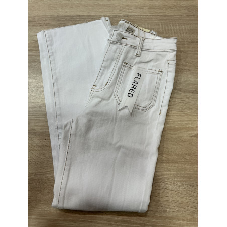 Jeans flared 7/8 blanc poches plaquées surpiqûres