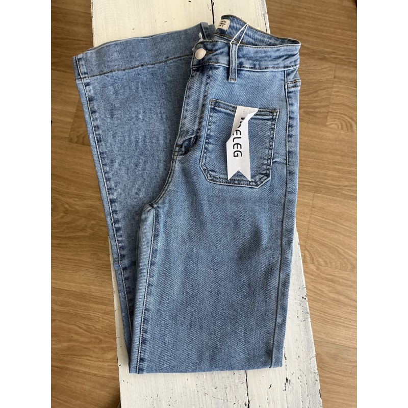 Jeans long large poches plaquées bleu clair