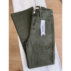 Jeans flared 7/8 poches plaquées vert foncé