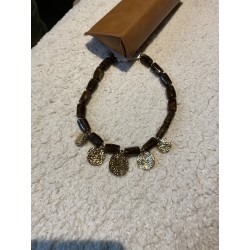 Collier choco et pièces dorées