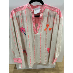 Blouse écru et vichy rose fluo broderies