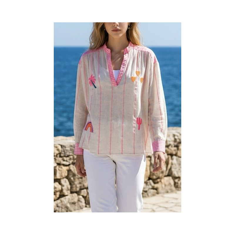 Blouse écru et vichy rose fluo broderies